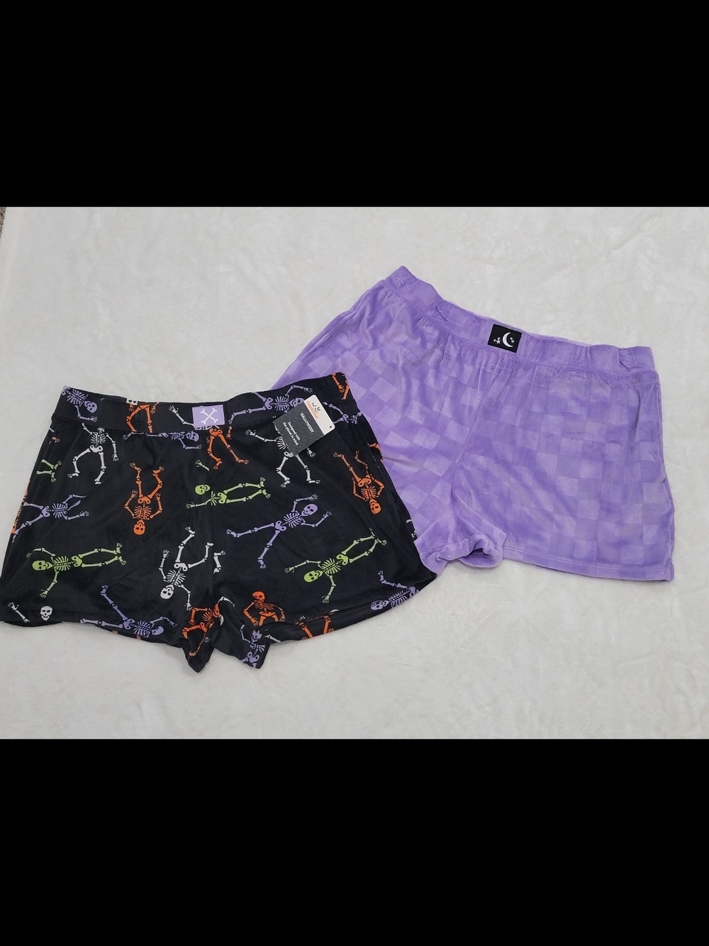 2 Halloween Print Shorts